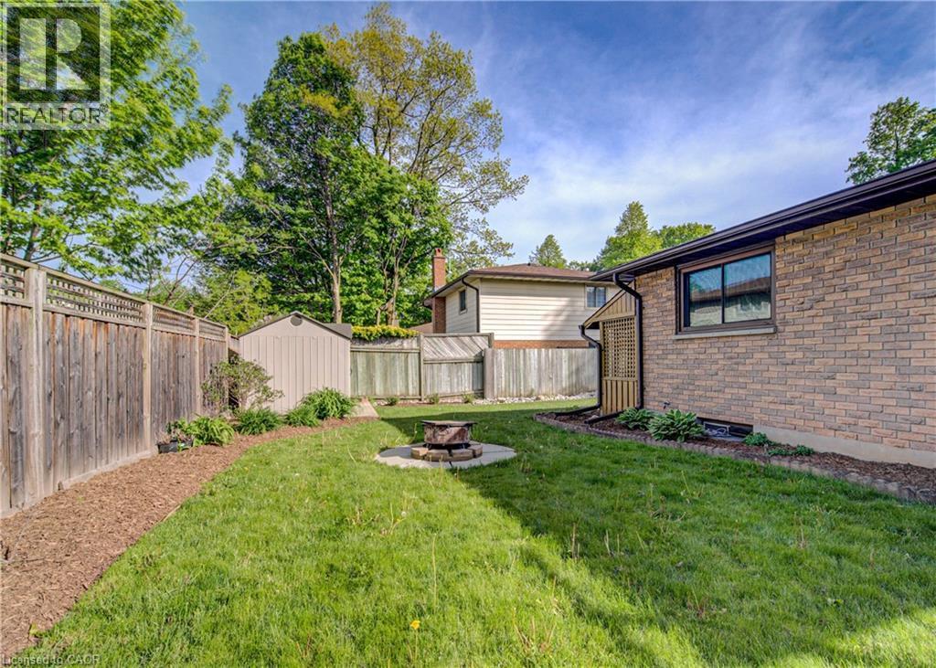 119 Martinglen Crescent, Kitchener, ON - Outdoor