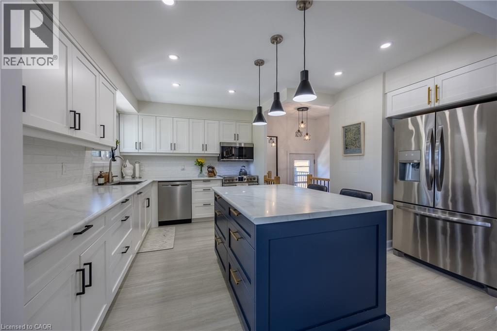 12 Westdale Avenue, Port Dover, ON - Indoor Photo Showing Kitchen With Upgraded Kitchen