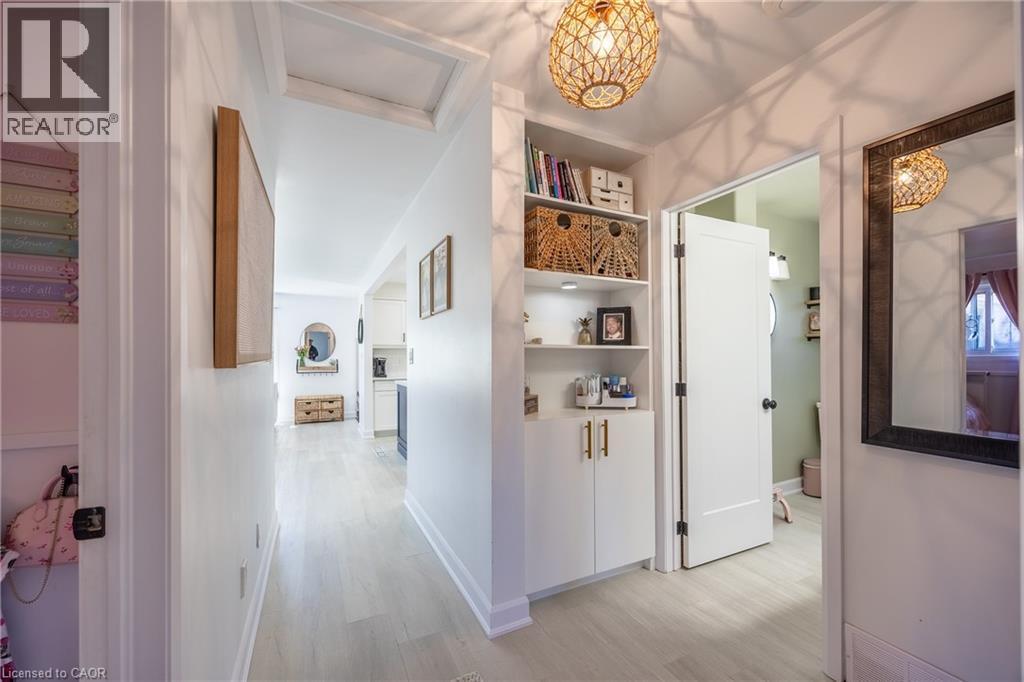 12 Westdale Avenue, Port Dover, ON - Indoor Photo Showing Kitchen With Upgraded Kitchen