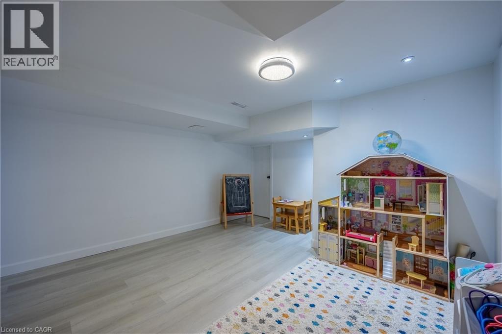 12 Westdale Avenue, Port Dover, ON - Indoor Photo Showing Other Room