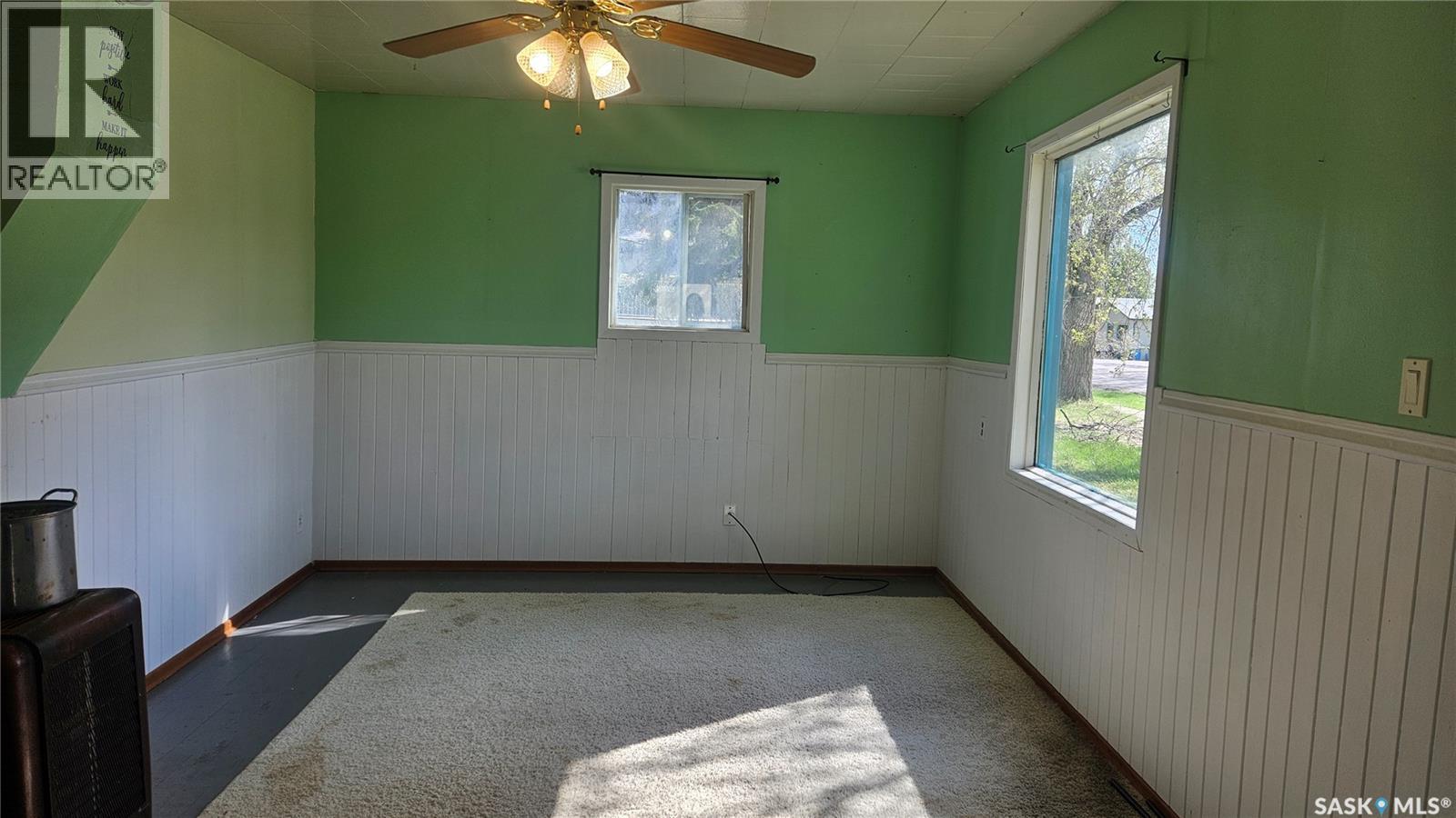 612-614 3Rd Avenue, Cudworth, SK - Indoor Photo Showing Other Room