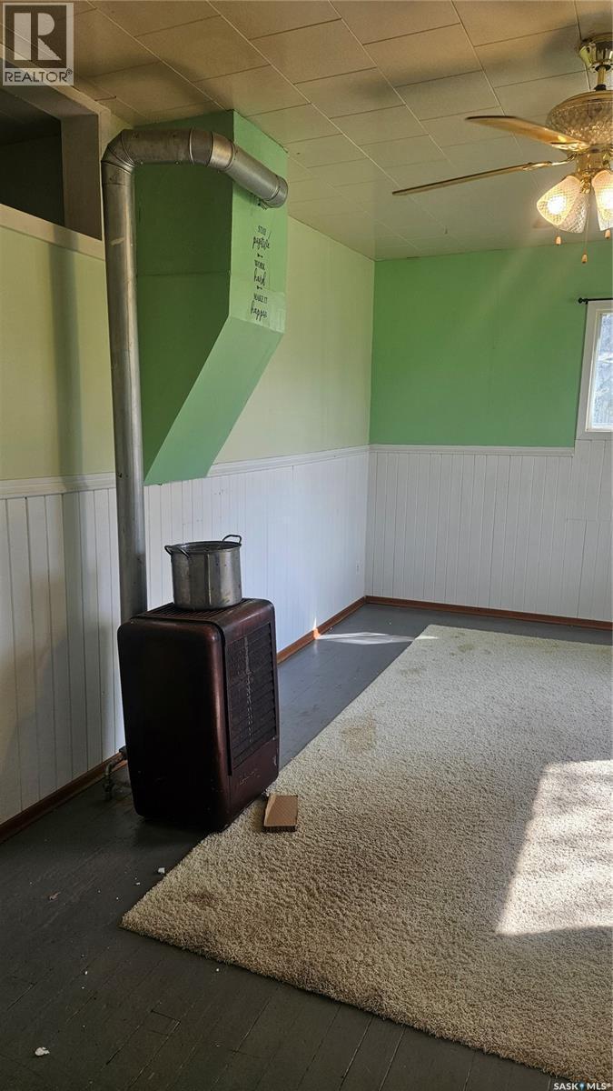 612-614 3Rd Avenue, Cudworth, SK - Indoor Photo Showing Other Room