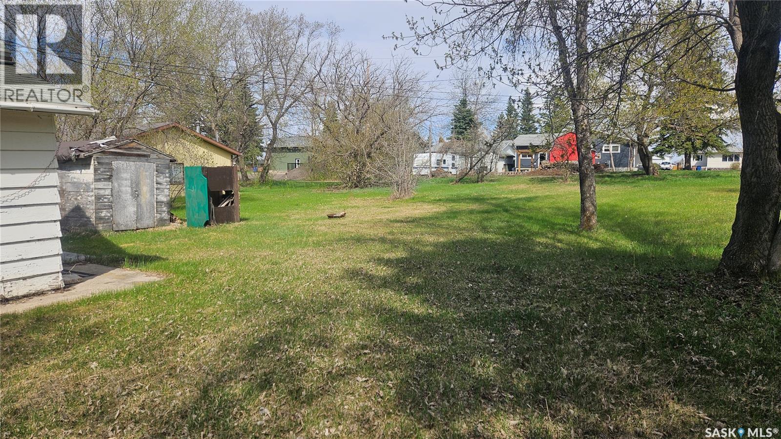 612-614 3Rd Avenue, Cudworth, SK - Outdoor