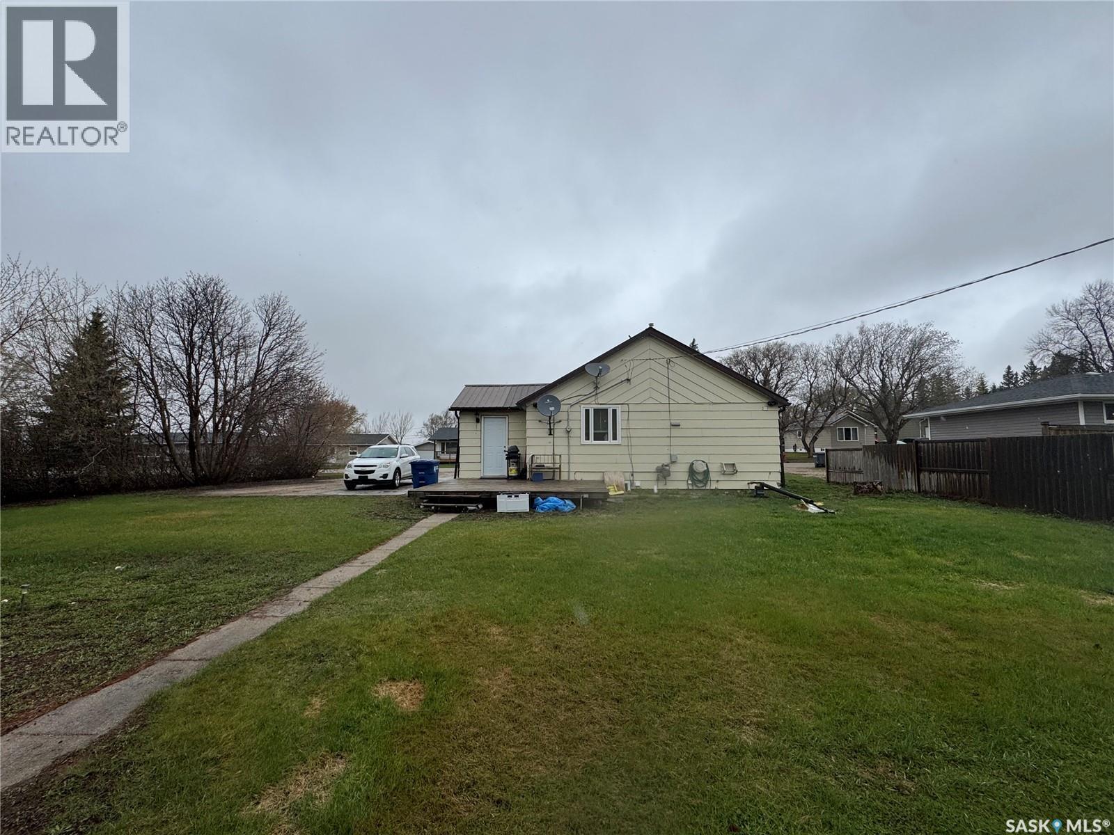 620 2Nd Avenue, Raymore, SK - Outdoor