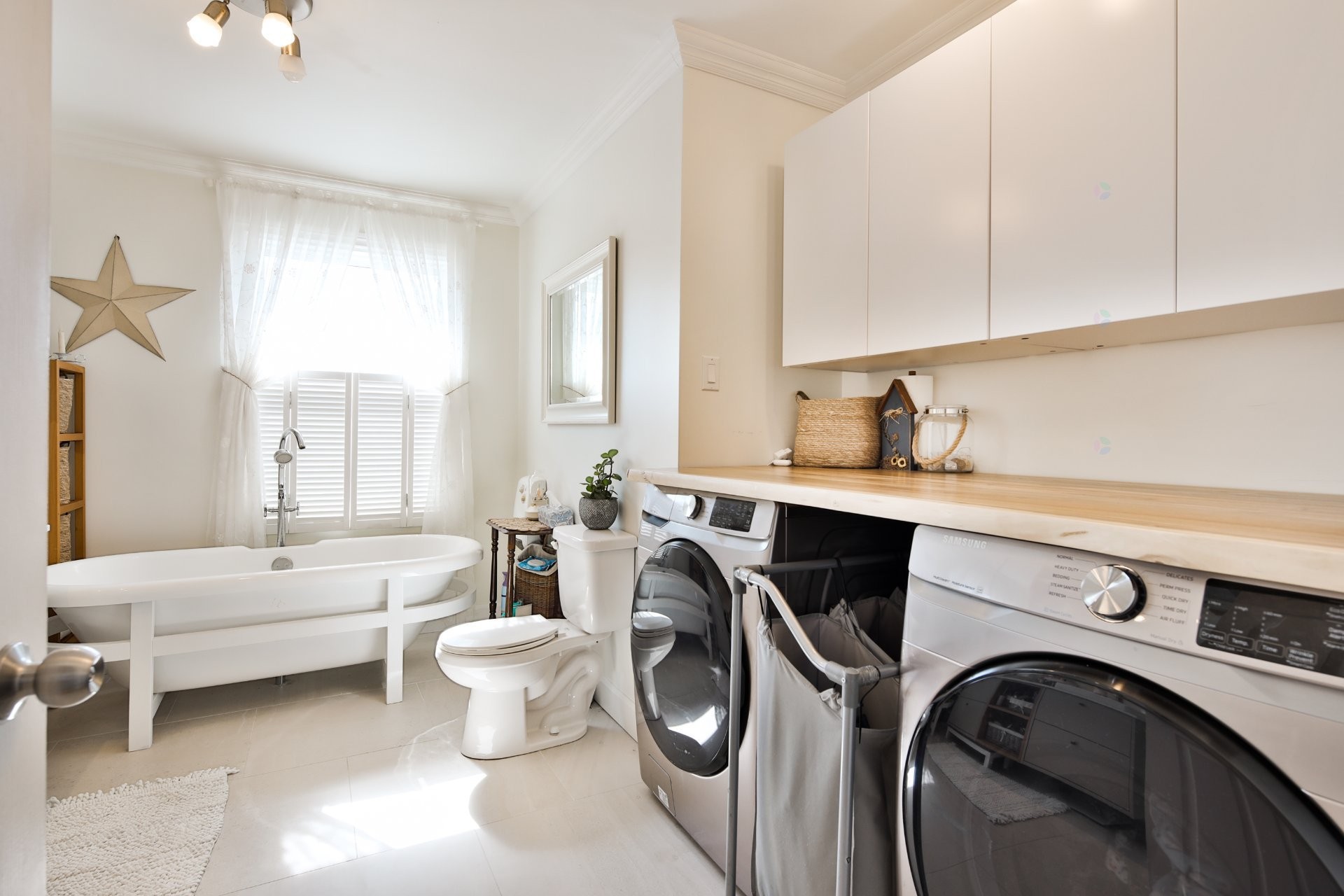 Logement - 150 Av. Amédée-Côté, Rougemont, QC - Indoor Photo Showing Laundry Room