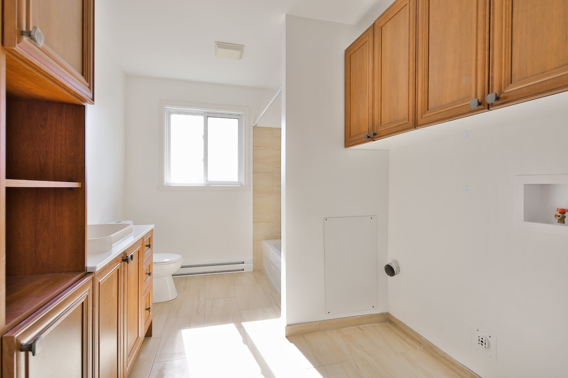 Logement - 150 Av. Amédée-Côté, Rougemont, QC - Indoor