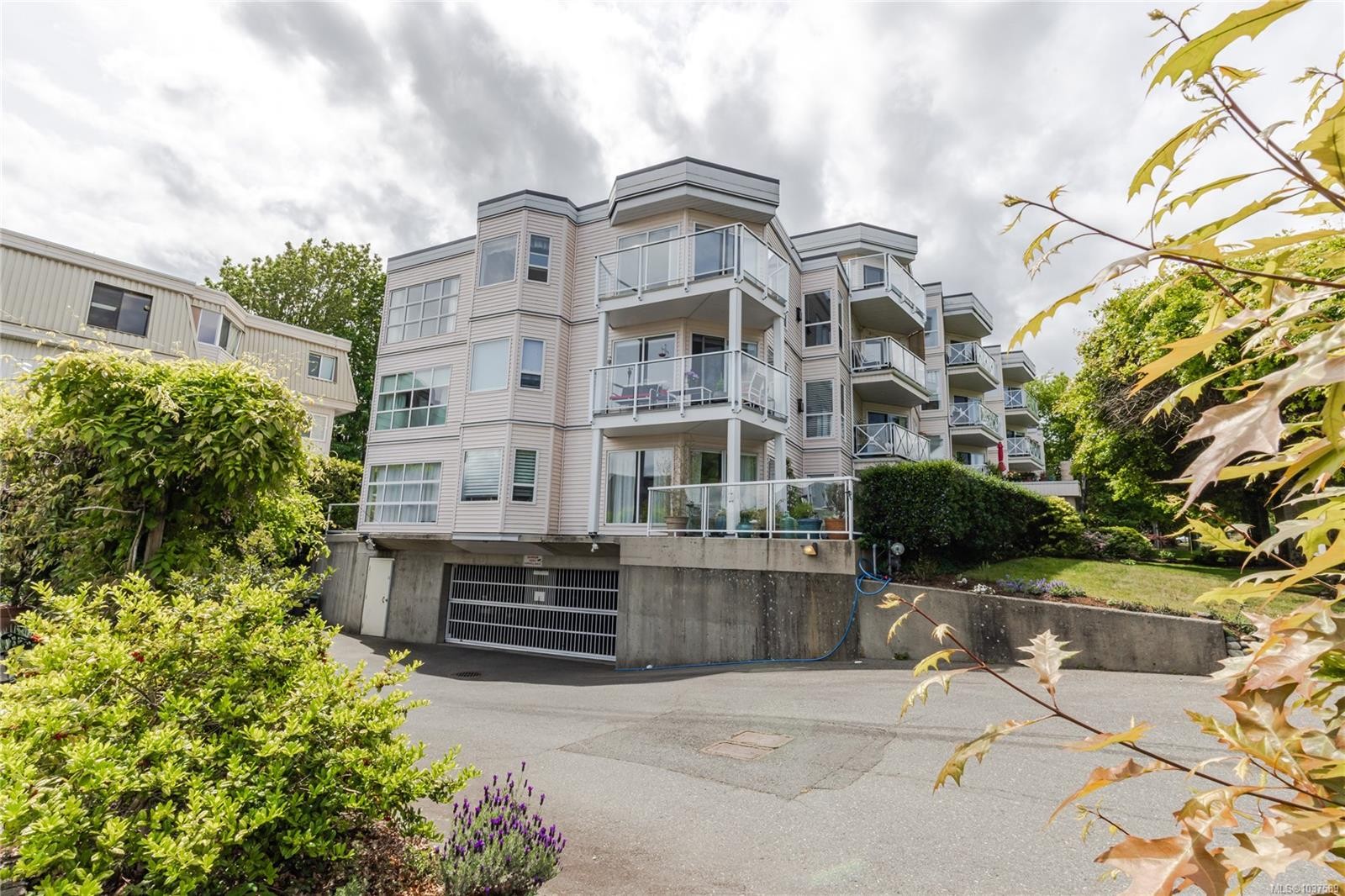 #304-75 Bryden St, Nanaimo, BC - Outdoor