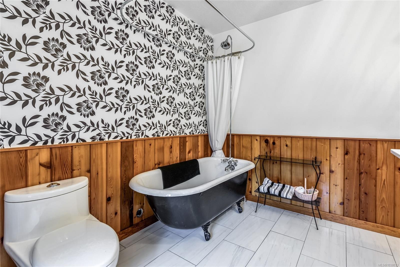 2245 Schulz Rd, Black Creek, BC