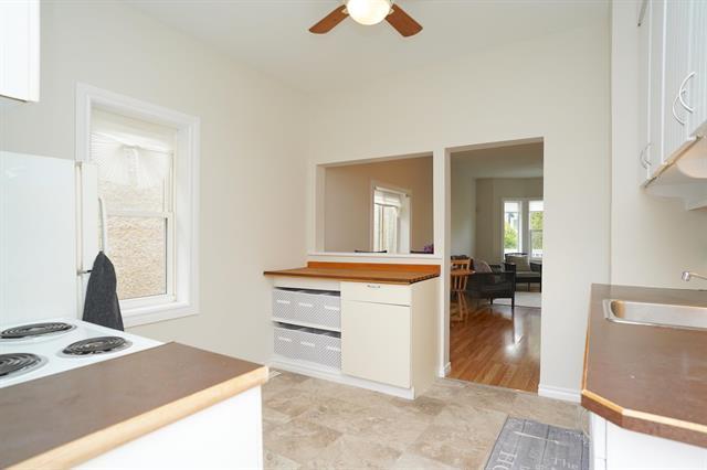 384 Martin Ave, Winnipeg, MB