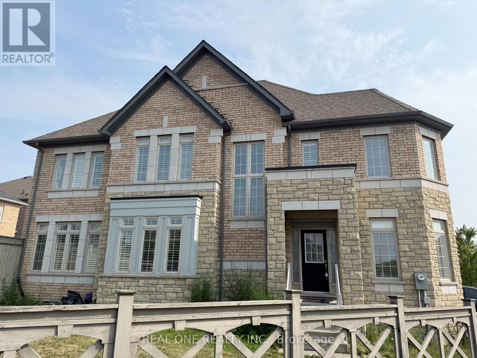 39 Mowder Drive, Aurora, ON - Outdoor With Facade