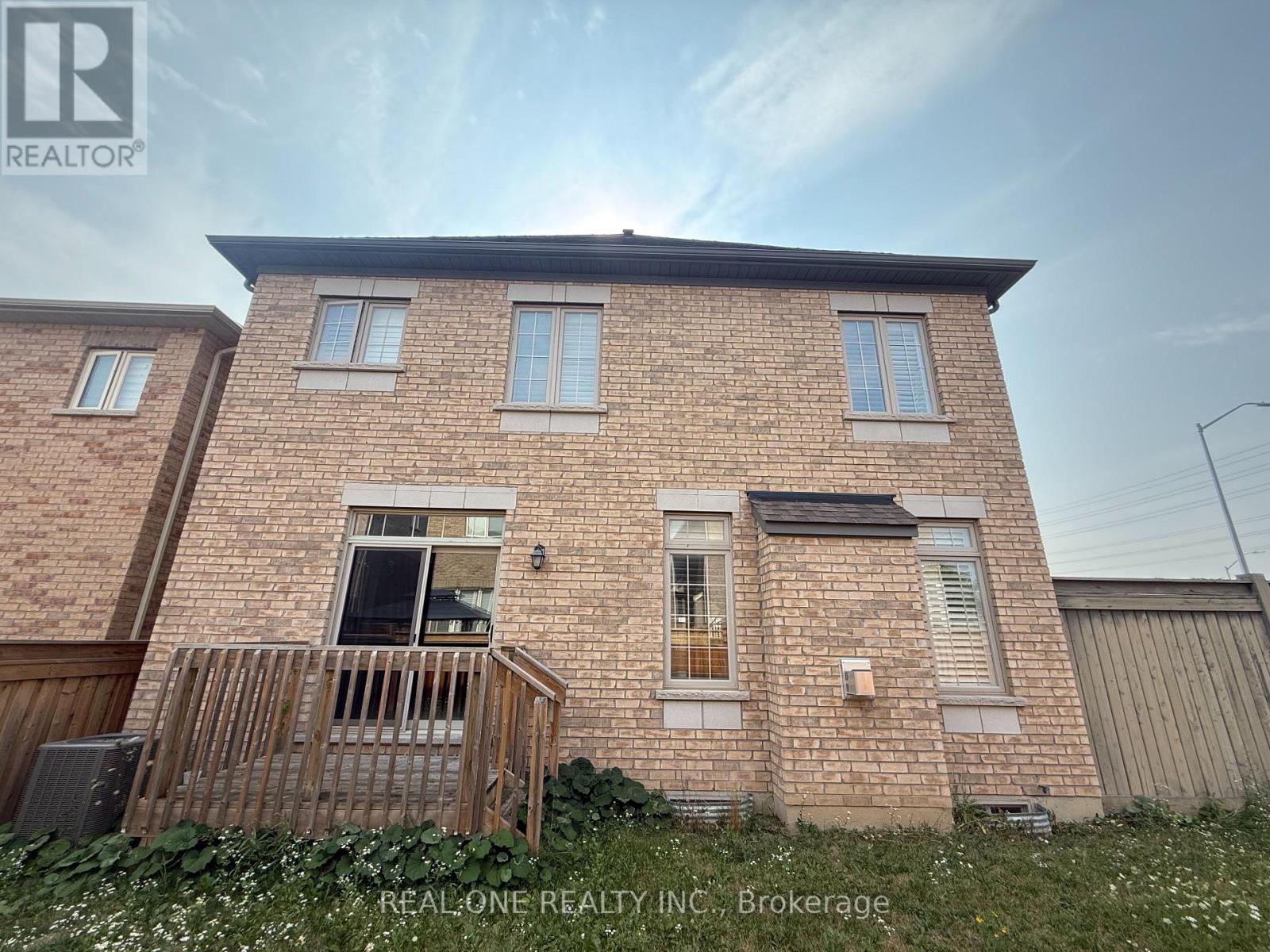 39 Mowder Drive, Aurora, ON - Outdoor With Exterior