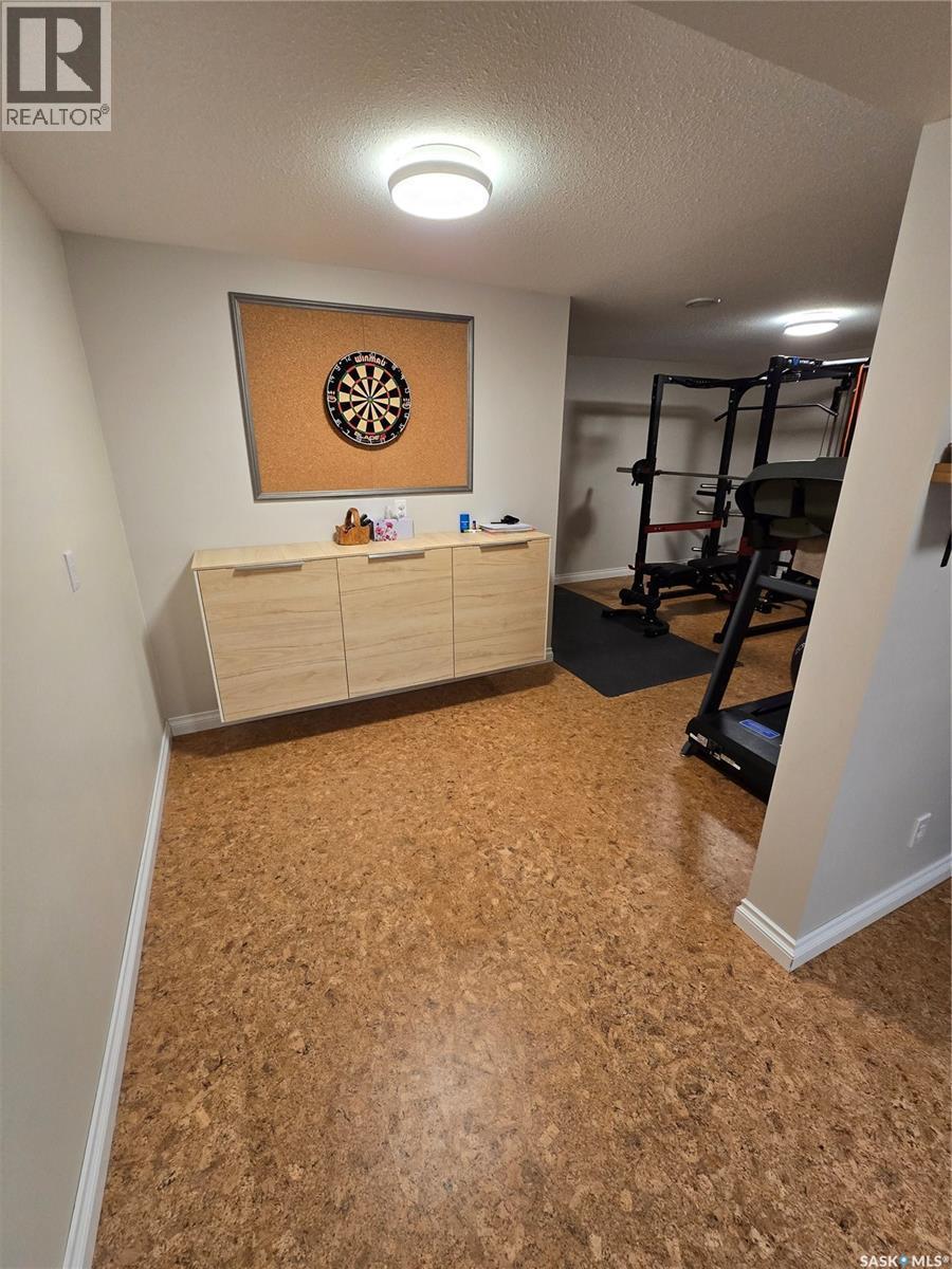528 Dieppe Drive, Weyburn, SK - Indoor Photo Showing Gym Room