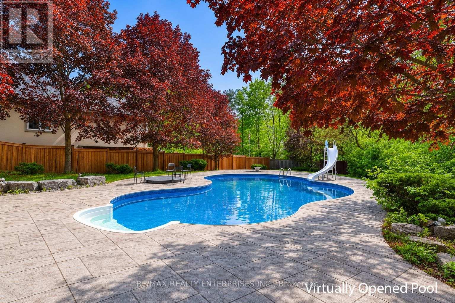 1832 Chesbro Court, Mississauga, ON - Outdoor With In Ground Pool With Backyard