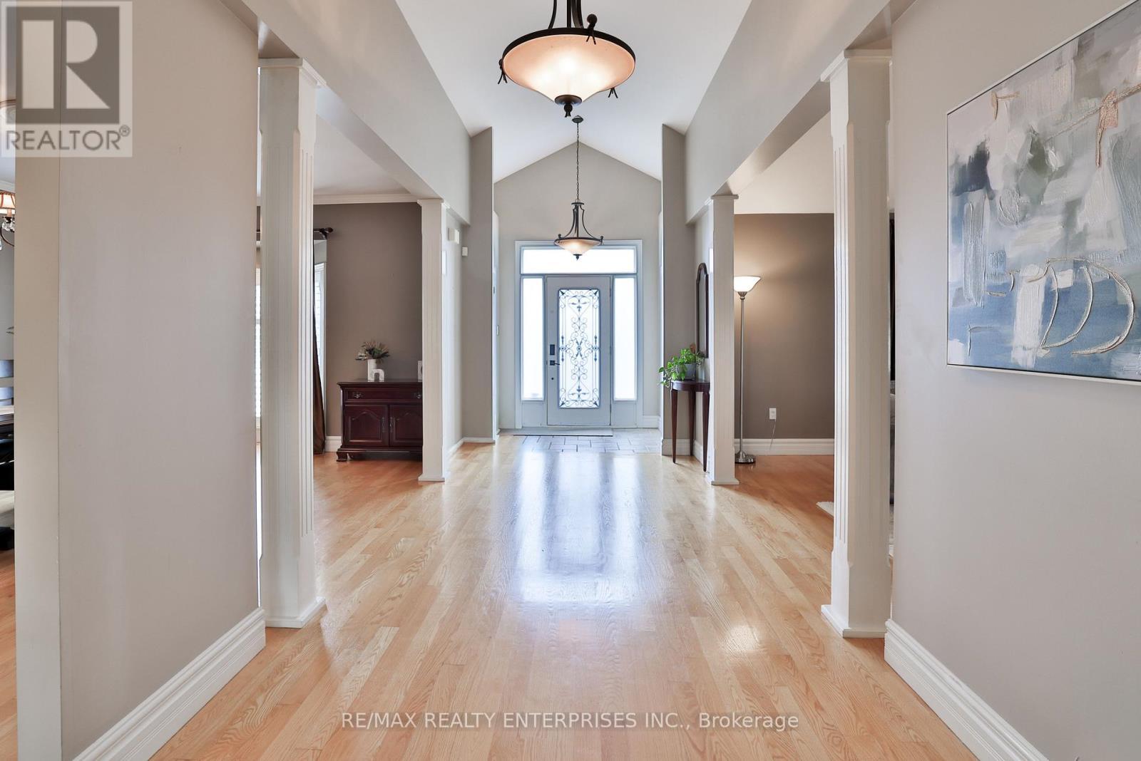 1832 Chesbro Court, Mississauga, ON - Indoor Photo Showing Other Room