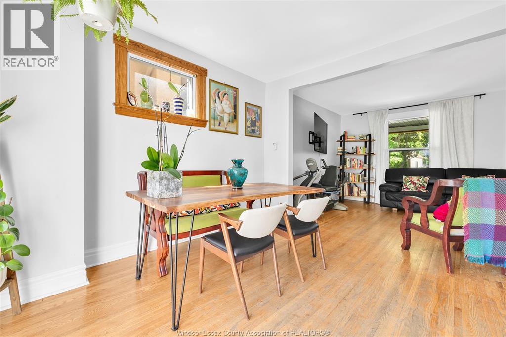 712 Gladstone, Windsor, ON - Indoor Photo Showing Dining Room