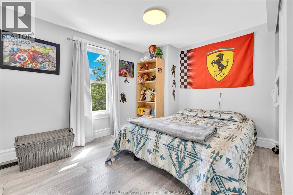 712 Gladstone, Windsor, ON - Indoor Photo Showing Bedroom