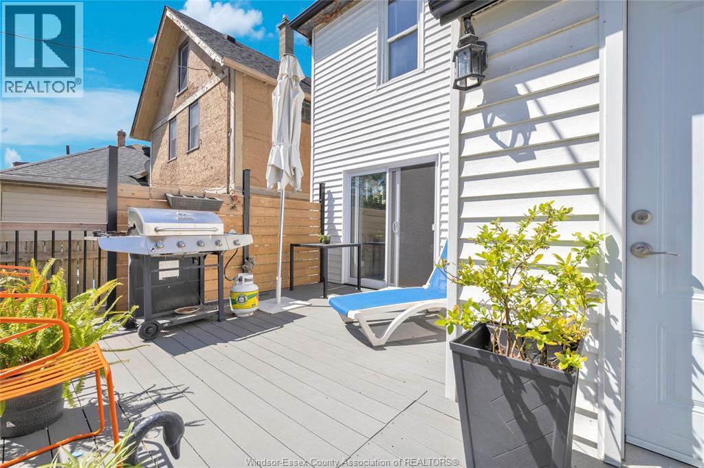712 Gladstone, Windsor, ON - Outdoor With Deck Patio Veranda With Exterior