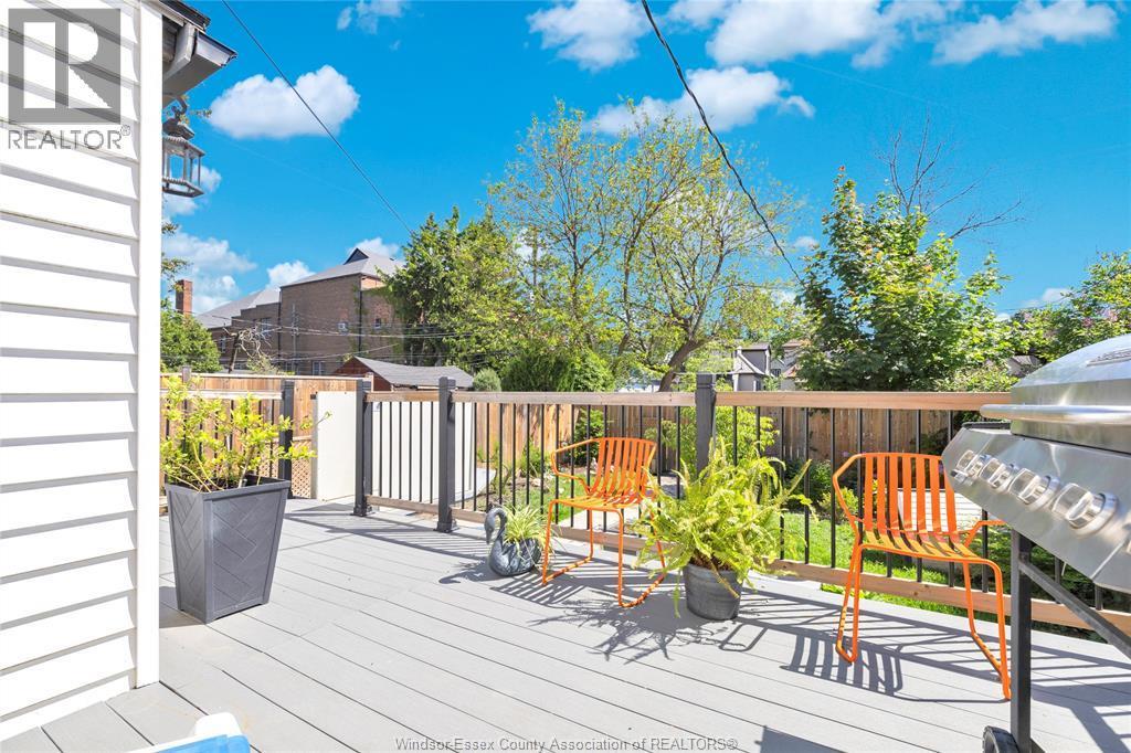 712 Gladstone, Windsor, ON - Outdoor With Deck Patio Veranda