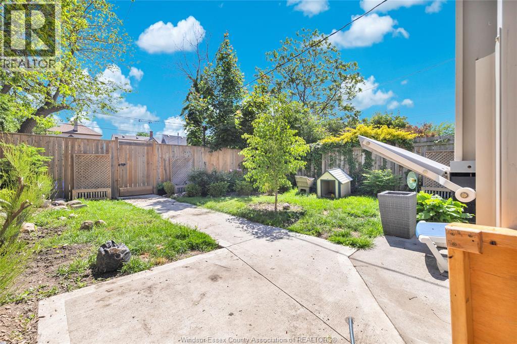 712 Gladstone, Windsor, ON - Outdoor