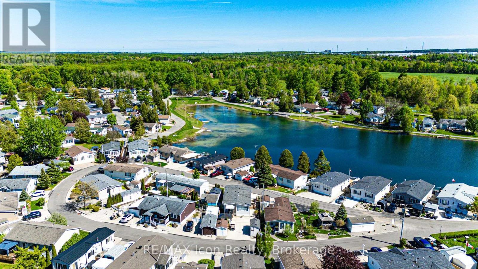 11 Hemlock Crescent, Puslinch, ON - Outdoor With Body Of Water With View