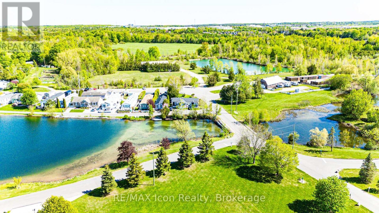 11 Hemlock Crescent, Puslinch, ON - Outdoor With Body Of Water With View
