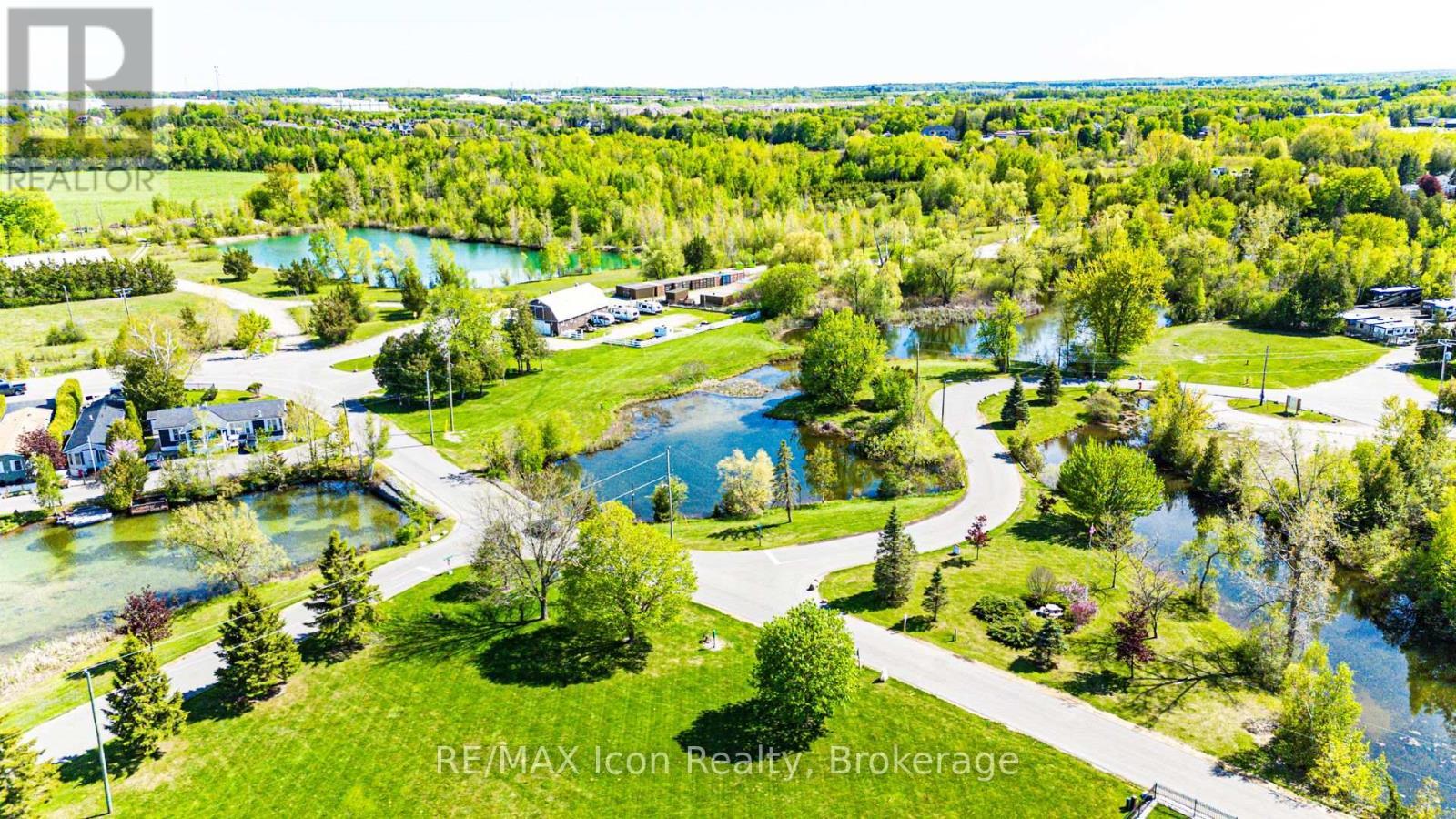 11 Hemlock Crescent, Puslinch, ON - Outdoor With View
