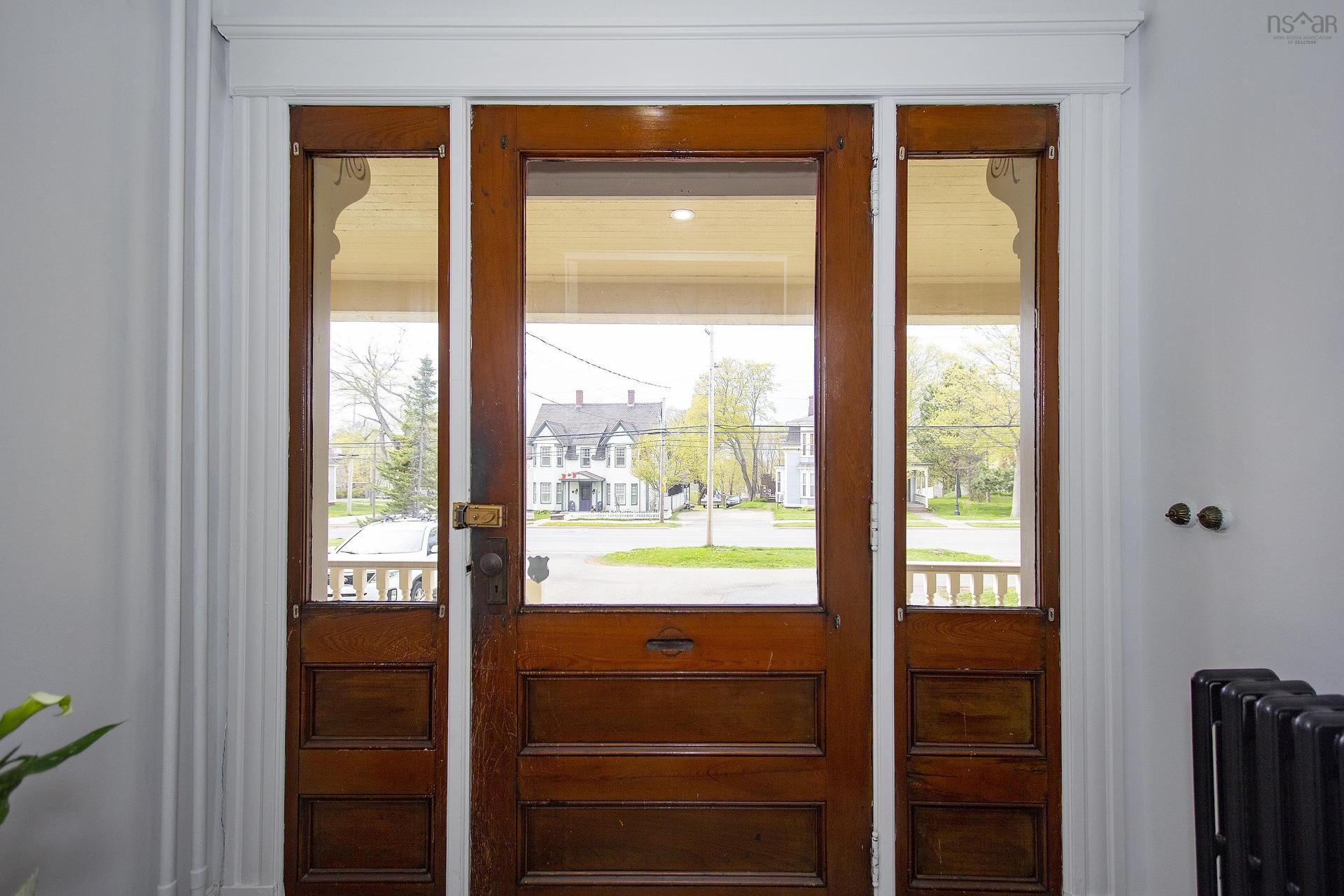 159 Victoria Street E, Amherst, NS