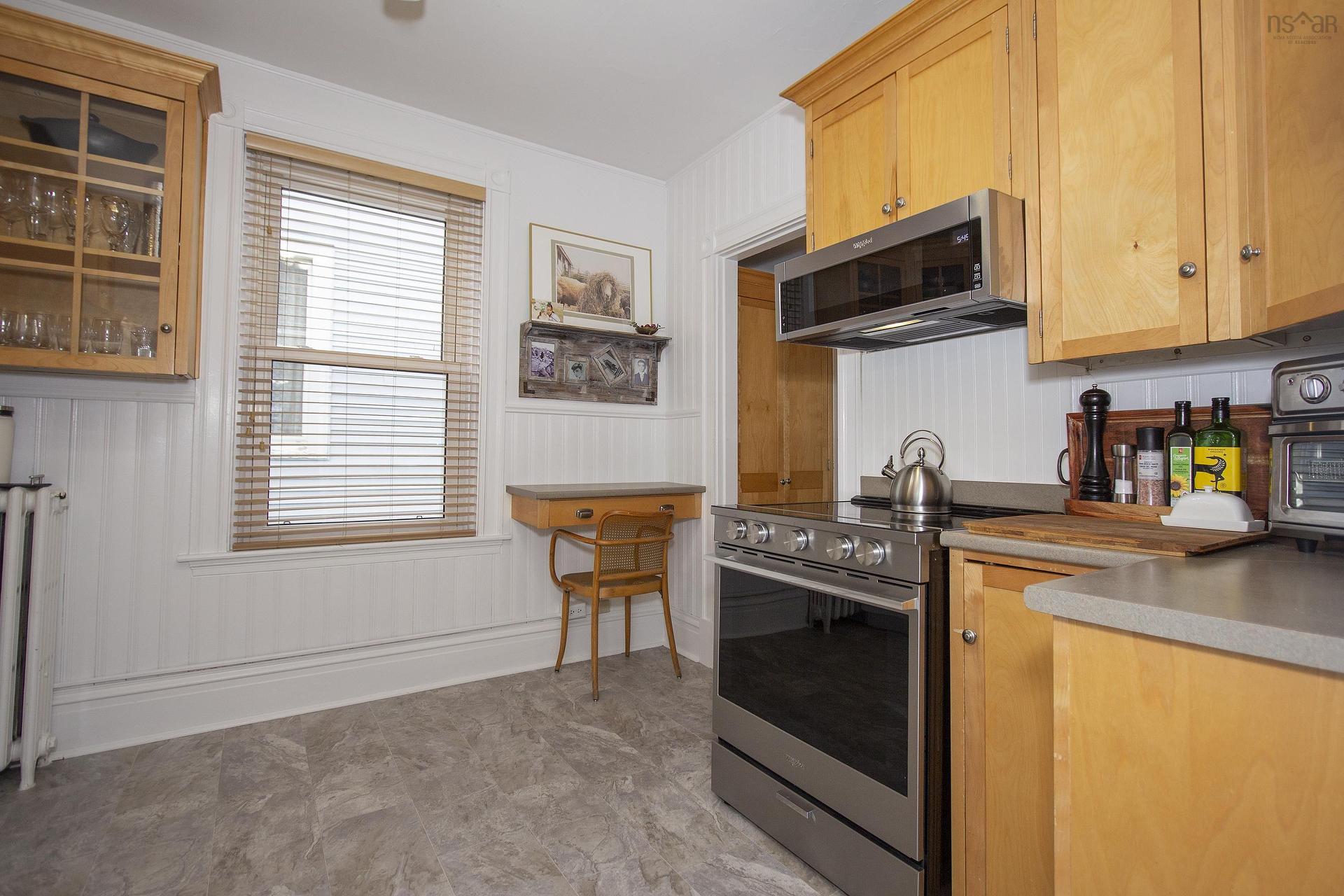 159 Victoria Street E, Amherst, NS