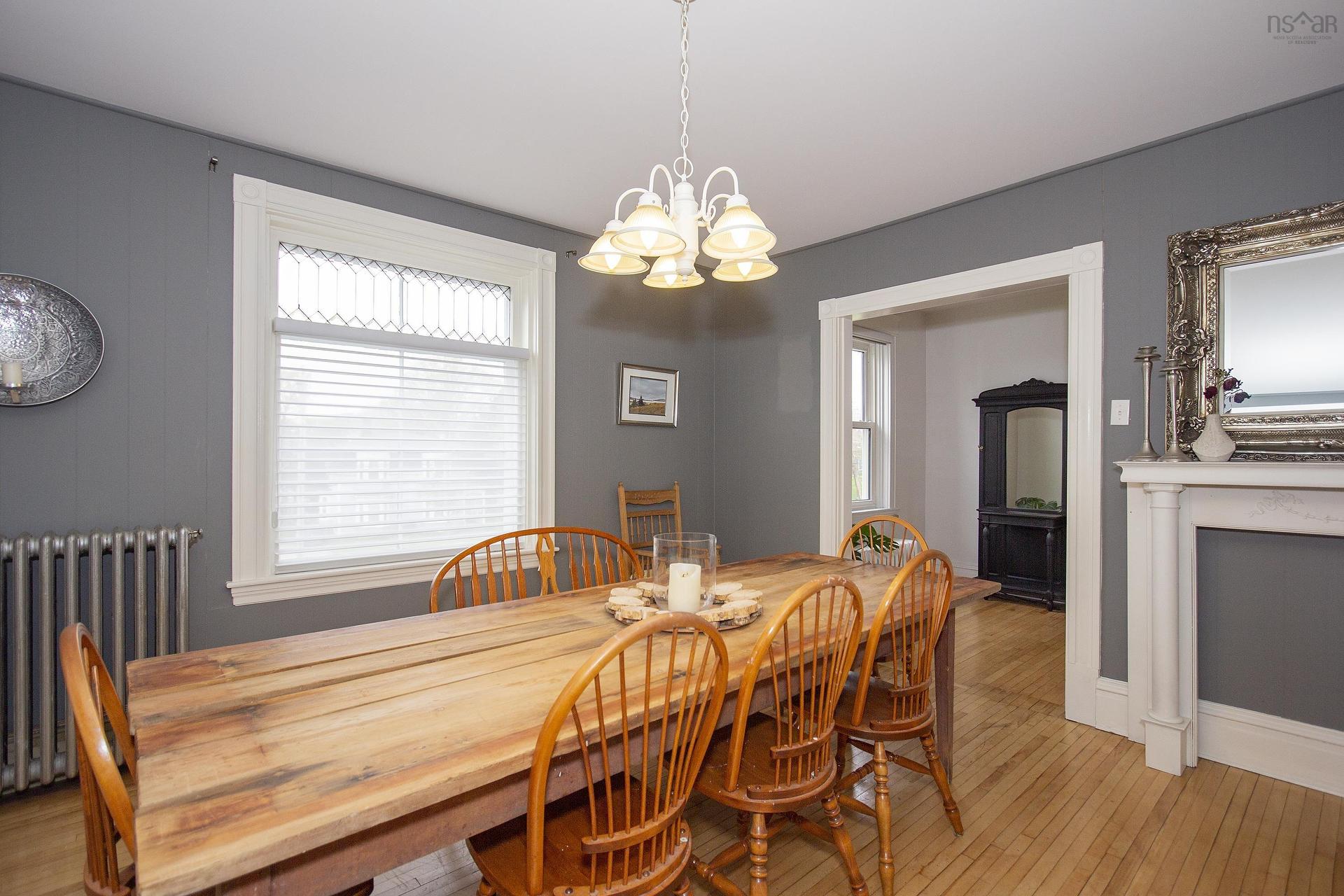 159 Victoria Street E, Amherst, NS