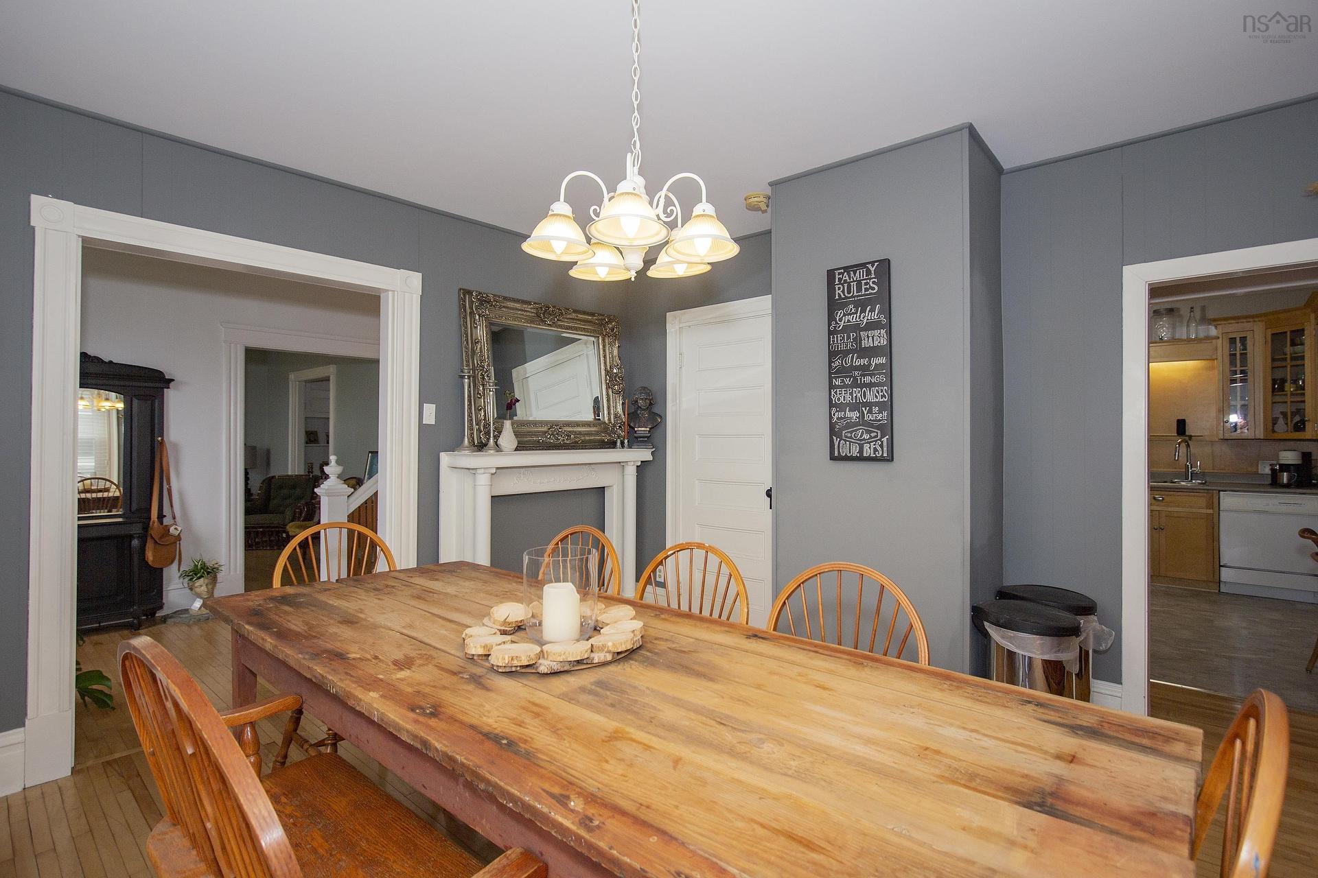 159 Victoria Street E, Amherst, NS