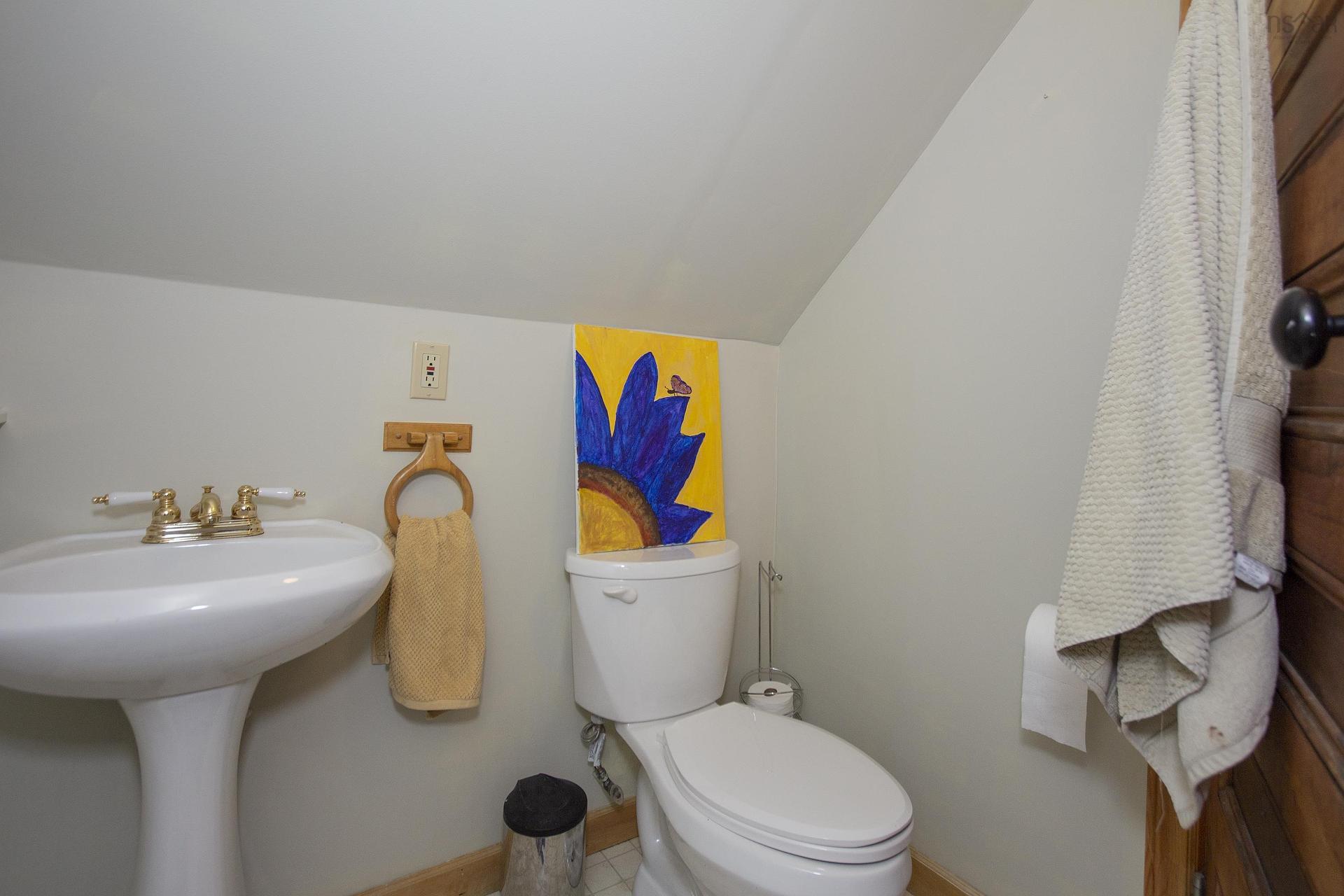 159 Victoria Street E, Amherst, NS