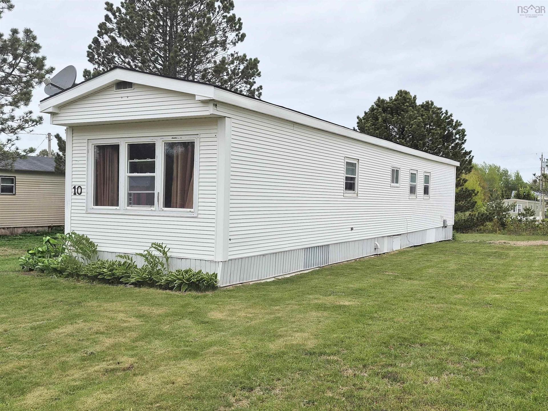 10 Bayview Drive, Amherst, NS