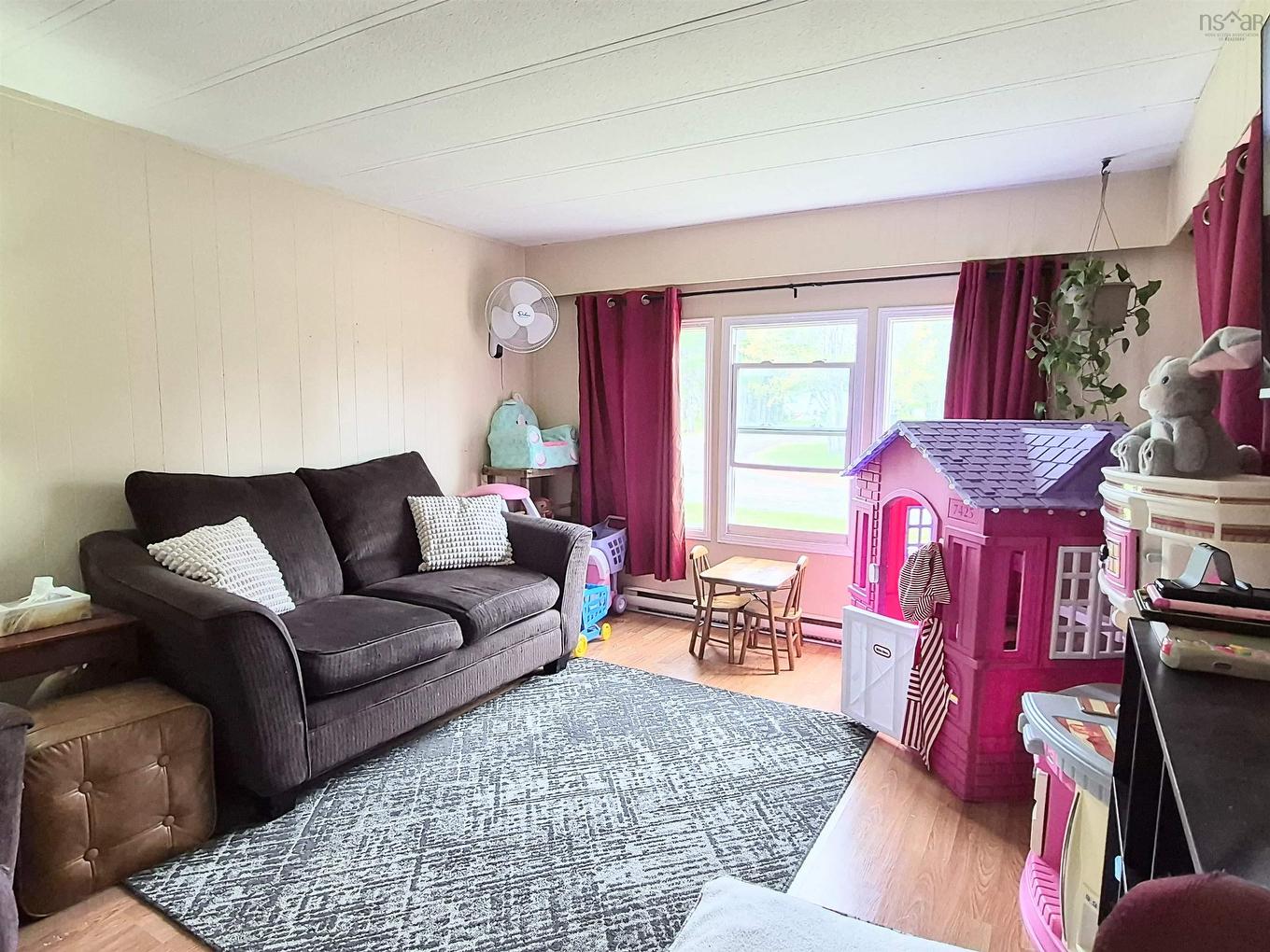 10 Bayview Drive, Amherst, NS