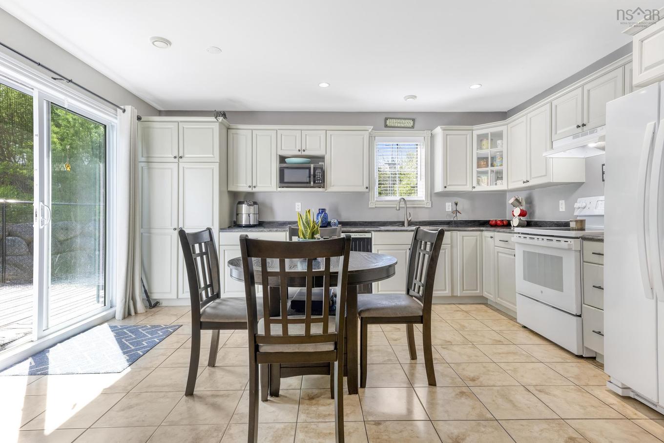 277 Victoria Road, Lunenburg, NS