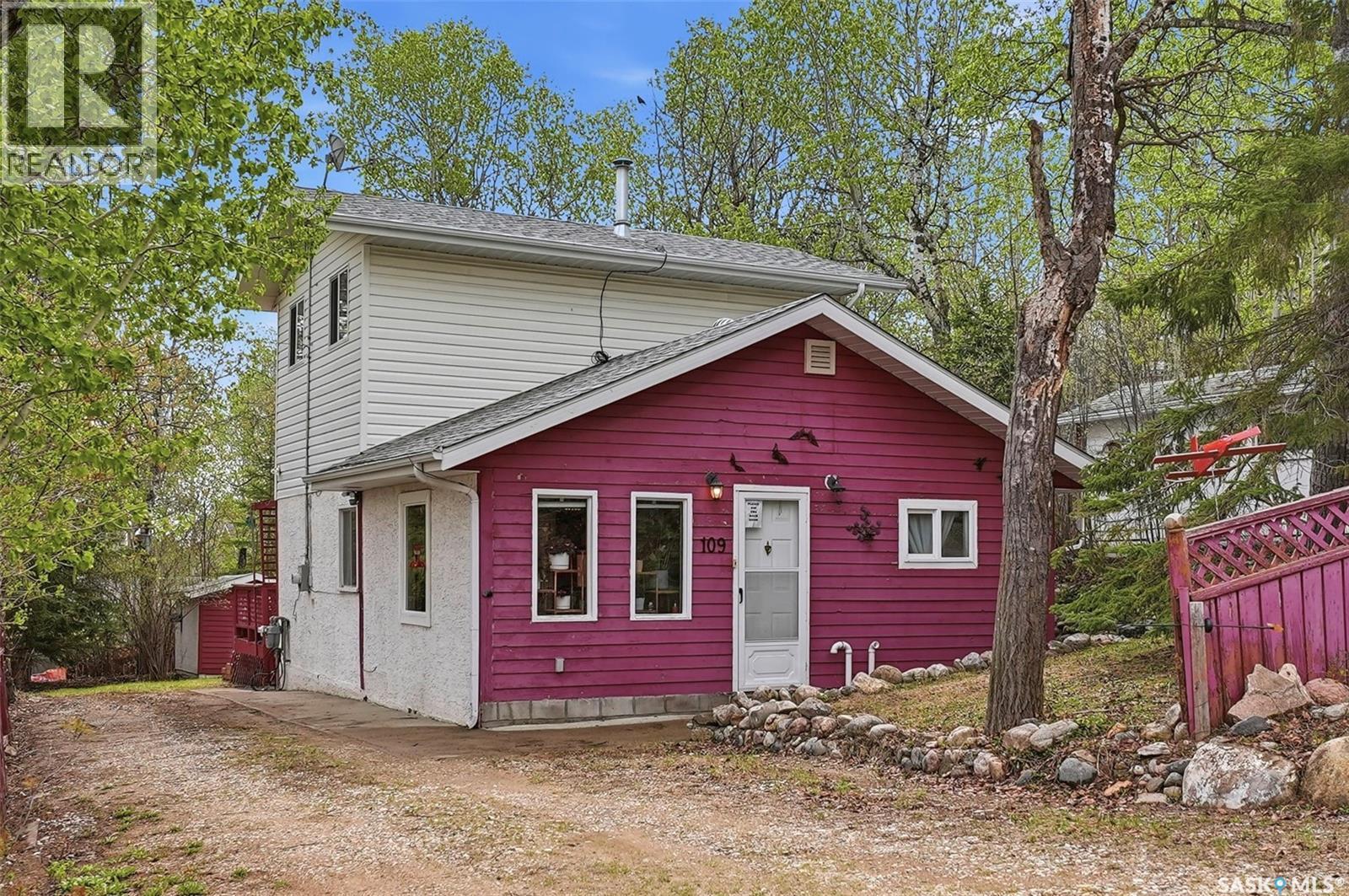 107-109 Shawondasse Drive, Manitou Beach, SK - Outdoor