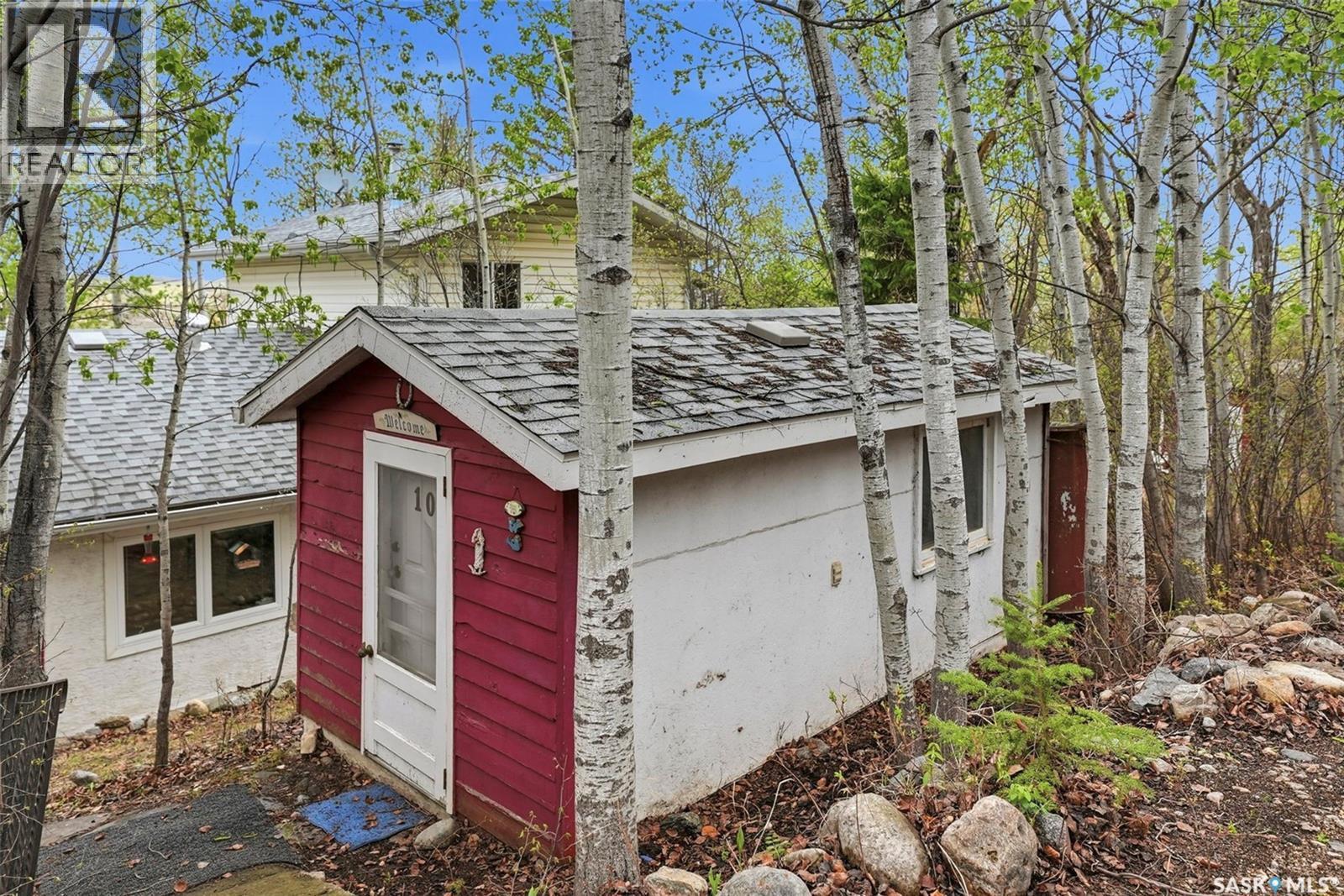 107-109 Shawondasse Drive, Manitou Beach, SK - Outdoor