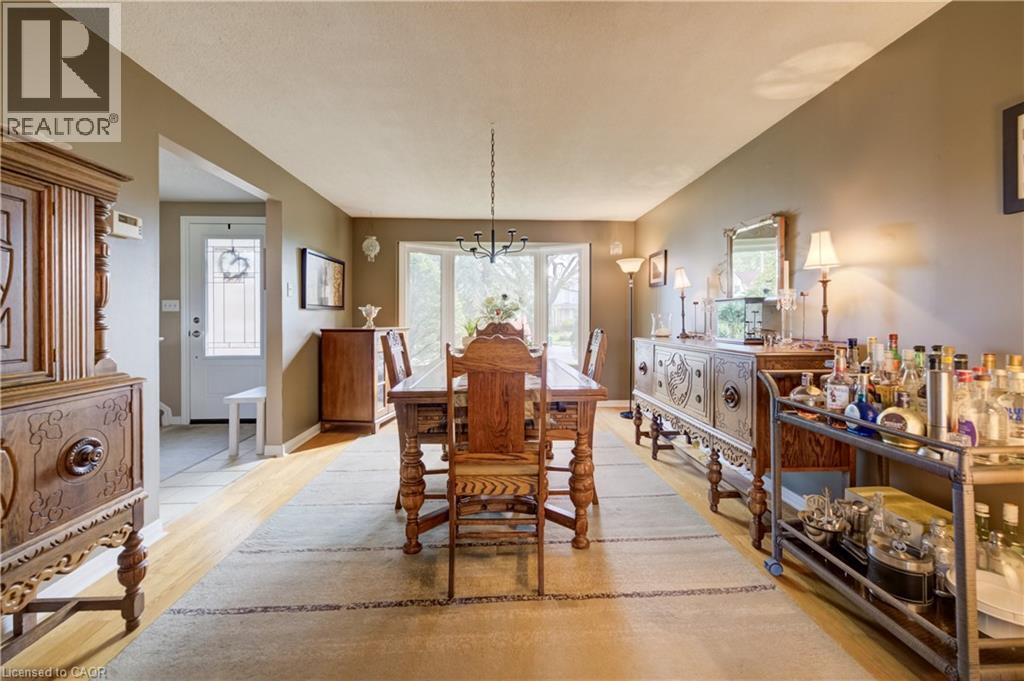 341 Cooper Street, Cambridge, ON - Indoor Photo Showing Dining Room