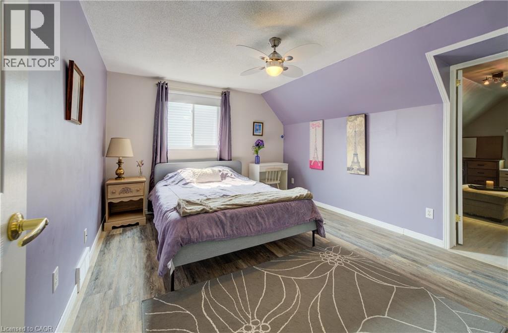 341 Cooper Street, Cambridge, ON - Indoor Photo Showing Bedroom