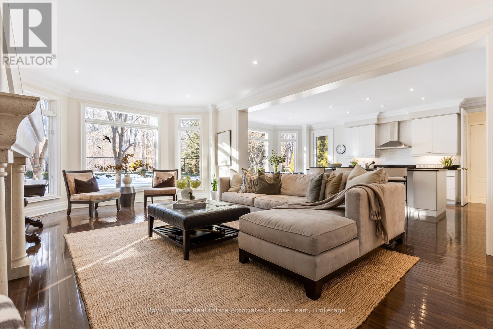 Full Size Picture Windows in Great Room & Kitchen - 562 Gladwyne Court, Mississauga, ON - Indoor Photo Showing Living Room