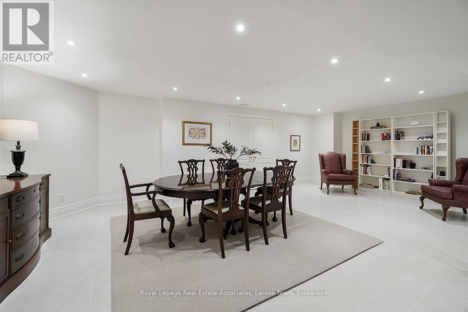 Plenty of Room in Bsmt for Games, Crafts & Reading - 562 Gladwyne Court, Mississauga, ON - Indoor