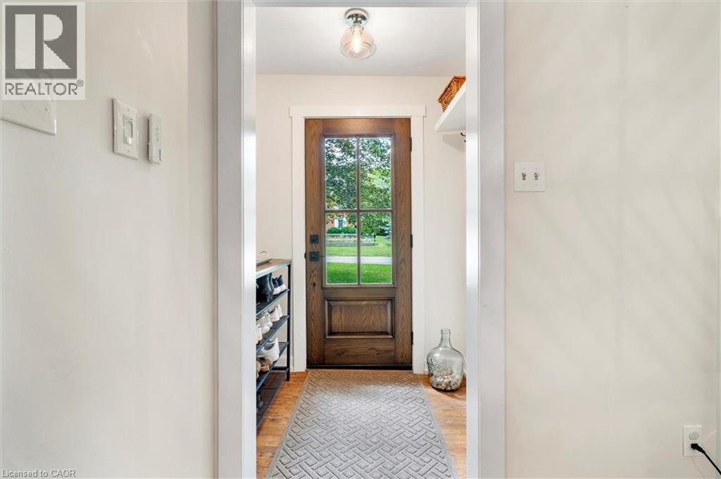 6295 Guelph Line, Burlington, ON - Indoor Photo Showing Other Room