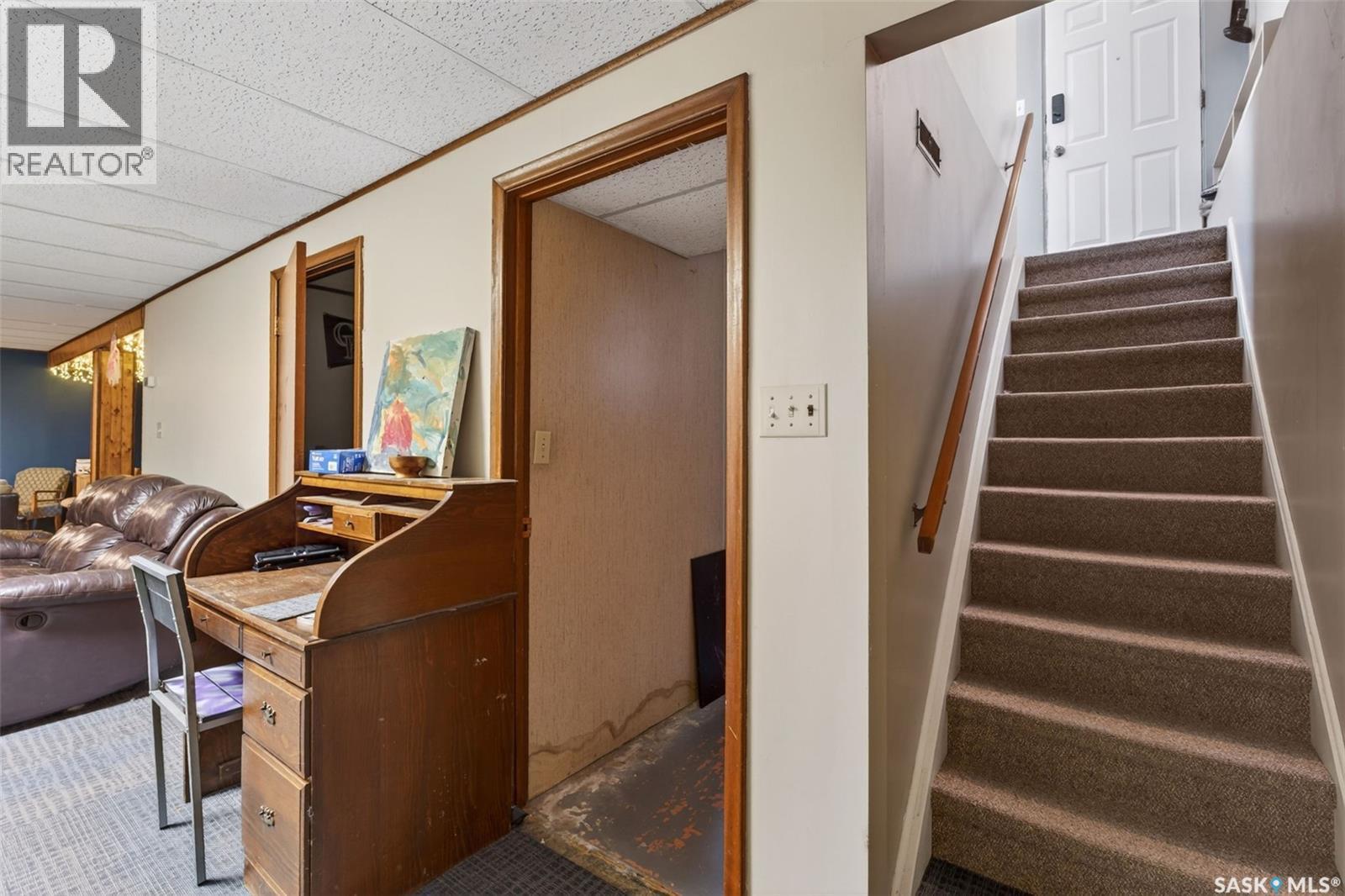 413 Vancouver Avenue N, Saskatoon, SK - Indoor Photo Showing Other Room