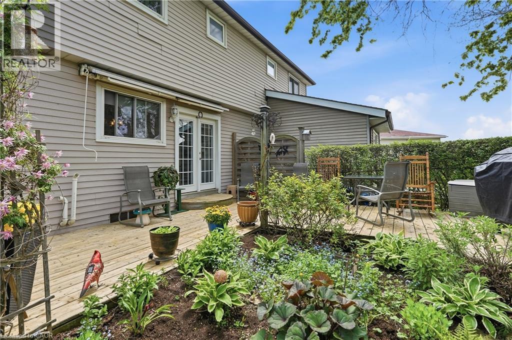 144 Bellingham Drive, Hamilton, ON - Outdoor With Deck Patio Veranda