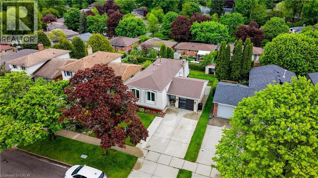 51 Coach Hill Drive, Kitchener, ON - Outdoor
