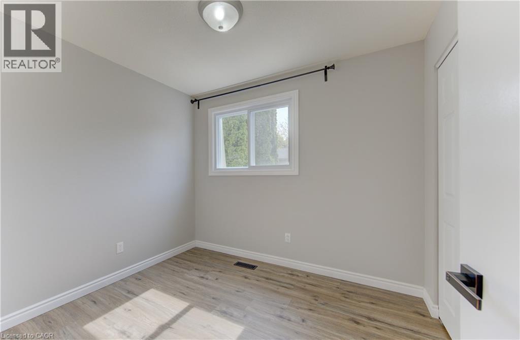 51 Coach Hill Drive, Kitchener, ON - Indoor Photo Showing Other Room