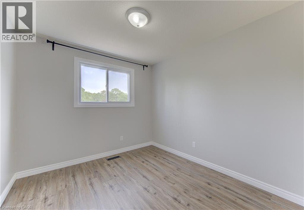 51 Coach Hill Drive, Kitchener, ON - Indoor Photo Showing Other Room