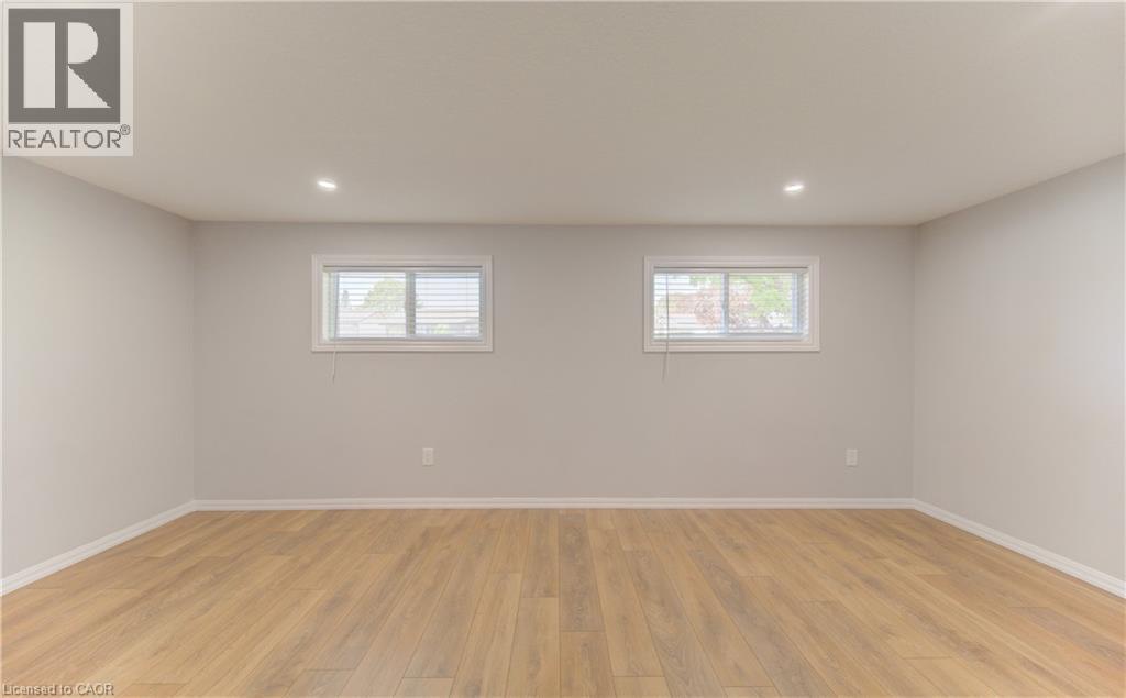 51 Coach Hill Drive, Kitchener, ON - Indoor Photo Showing Other Room