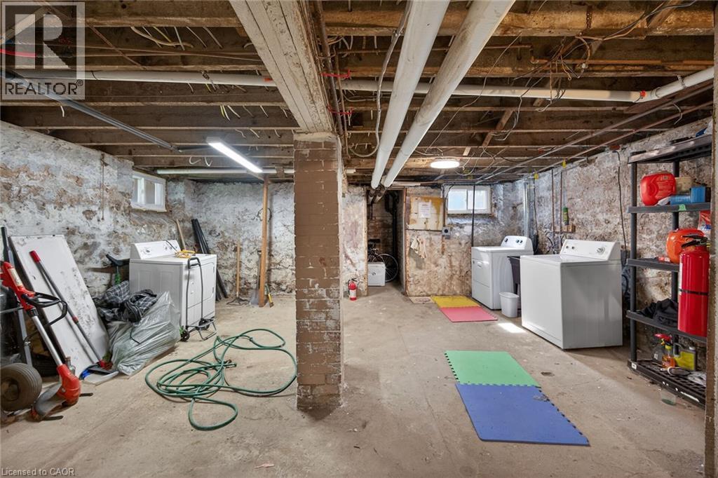 227 Sherman Avenue S, Hamilton, ON - Indoor Photo Showing Laundry Room