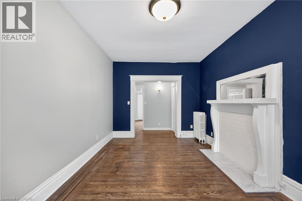 227 Sherman Avenue S, Hamilton, ON - Indoor Photo Showing Other Room