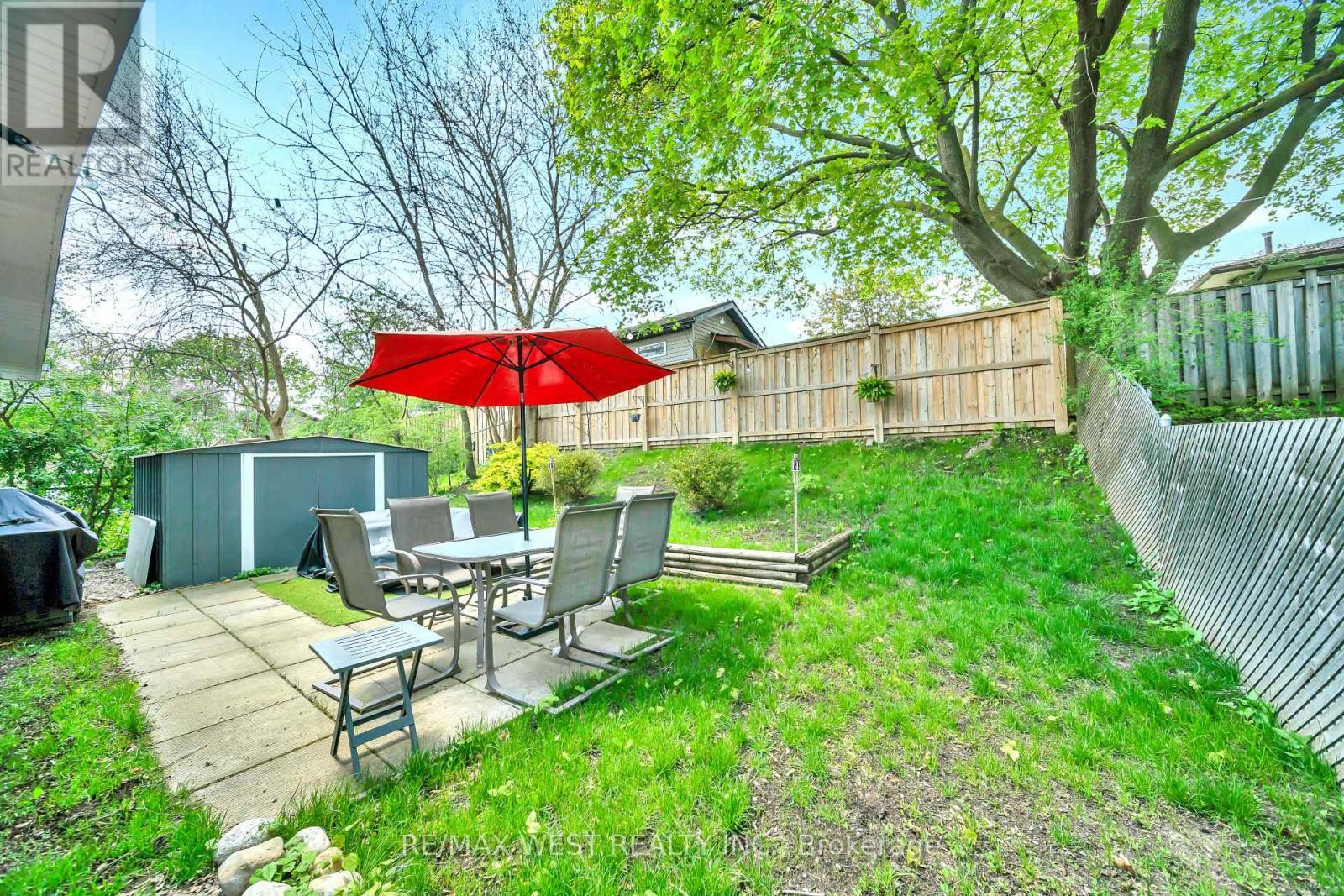 Lower - 62 Greendale Crescent, Kitchener, ON - Outdoor